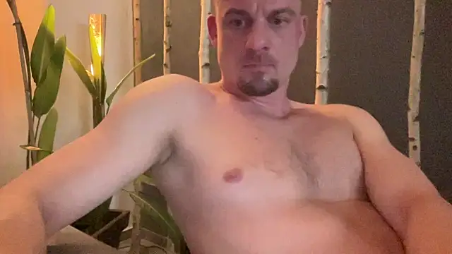 Snapshot of Hagener985 chatting on February 2026 10:00:01 PM Hagener985 online show from February 2026 10:00:01 PM