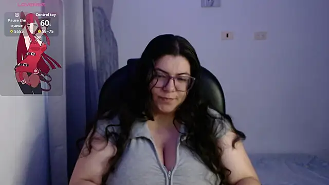 Snapshot of miss_nyxxx chatting on May 2026 10:43:01 AM miss nyxxx online show from May 2026 10:43:01 AM