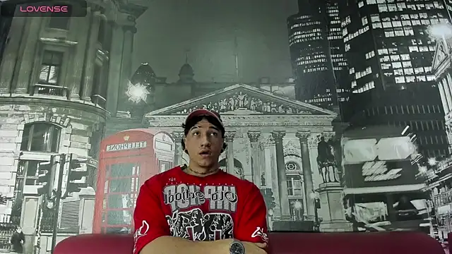 Snapshot of KaryBig3 chatting on March 2025 04:10:01 AM KaryBig3 online show from March 2025 04:10:01 AM