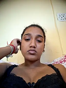Snapshot of indianpink_lips chatting on November 2025 12:37:01 PM indianpink lips online show from November 2025 12:37:01 PM