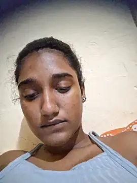 Snapshot of indianpink_lips chatting on December 2025 04:03:02 PM indianpink lips online show from December 2025 04:03:02 PM