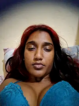 Snapshot of indianpink_lips chatting on December 2025 12:27:01 AM indianpink lips online show from December 2025 12:27:01 AM