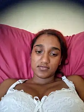 Snapshot of indianpink_lips chatting on December 2025 01:28:01 PM indianpink lips online show from December 2025 01:28:01 PM