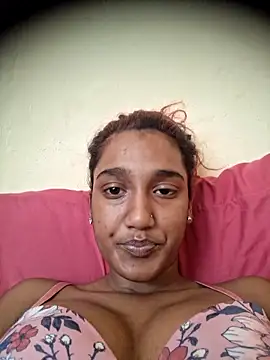 Snapshot of indianpink_lips chatting on December 2025 02:14:02 PM indianpink lips online show from December 2025 02:14:02 PM