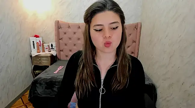 Lianngrace online show from February 2025 05:02:02 PM