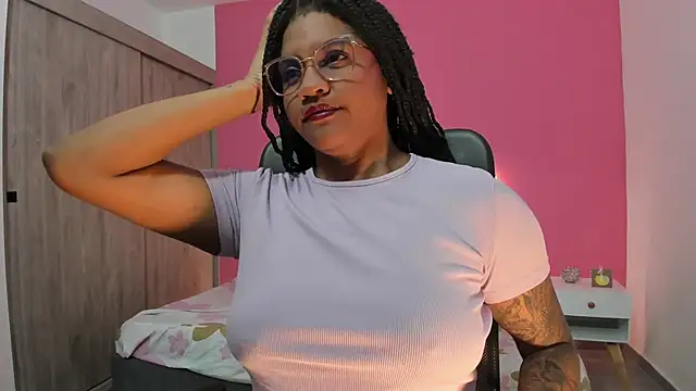 ZahraRose online show from November 2025 07:10:01 PM