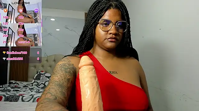 Snapshot of ZahraRose chatting on May 2026 01:57:16 AM ZahraRose online show from May 2026 01:57:16 AM
