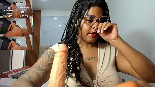 Snapshot of ZahraRose chatting on June 2026 08:43:02 PM ZahraRose online show from June 2026 08:43:02 PM