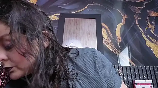 AmandaKovich online show from November 2025 07:14:01 PM