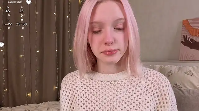 EdlaHewell online show from February 2026 01:26:01 AM