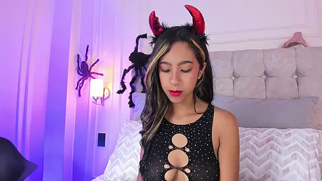JasmineRoss 1 online show from October 2025 12:28:02 PM