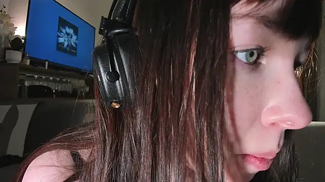 Sindy Juxx online show from April 2026 07:07:02 PM