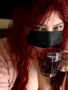 Loly2025 online show from April 2026 11:29:01 PM