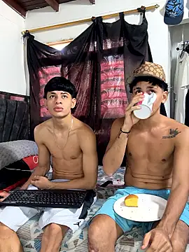 tonypaul13 online show from January 2026 02:32:01 PM