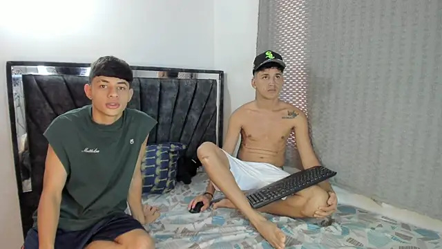 tonypaul13 online show from April 2026 03:31:02 PM