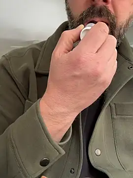 plaintreebull online show from February 2026 05:45:02 PM