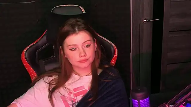 baby Milaaaaaaa online show from February 2025 01:42:02 PM