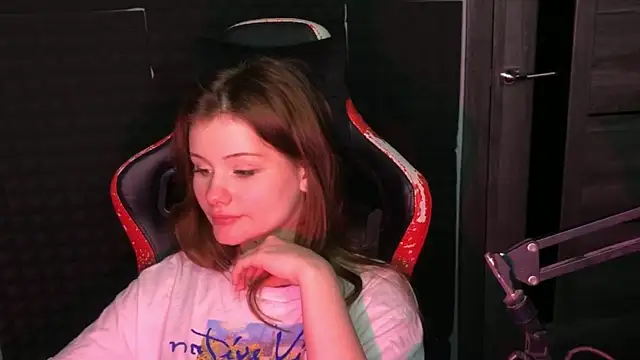 baby Milaaaaaaa online show from March 2025 08:00:01 PM