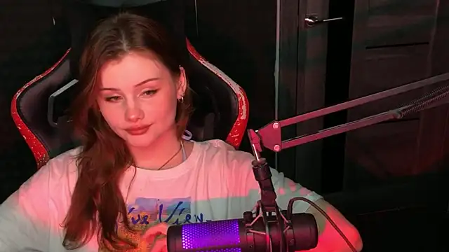 baby Milaaaaaaa online show from March 2025 09:59:02 PM