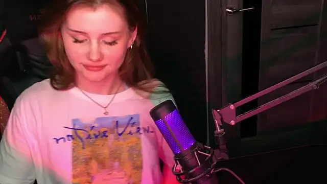 baby Milaaaaaaa online show from March 2025 01:05:01 AM