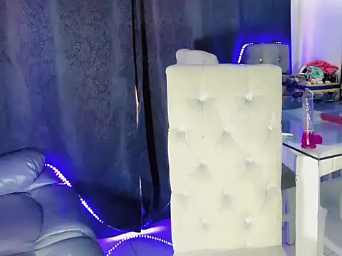 cherry crushx online show from March 2026 02:13:01 PM