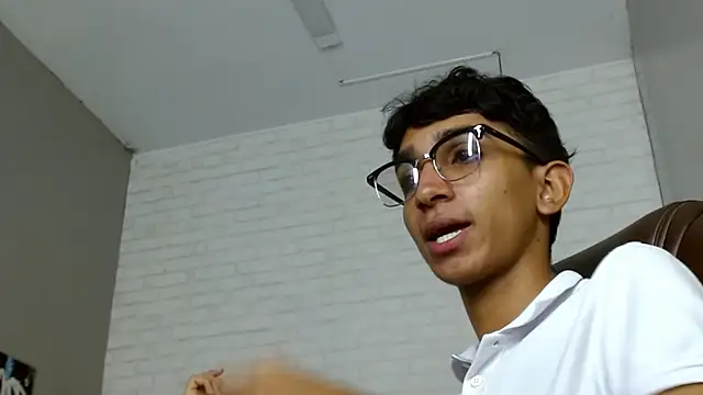 Martin Linares online show from March 2025 04:44:01 PM