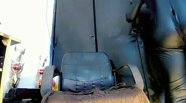 Iris Gill online show from February 2025 03:50:02 PM