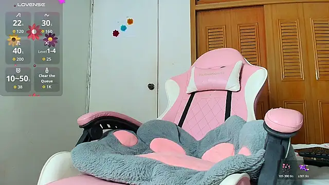 Peach Rose  online show from February 2026 11:31:02 PM