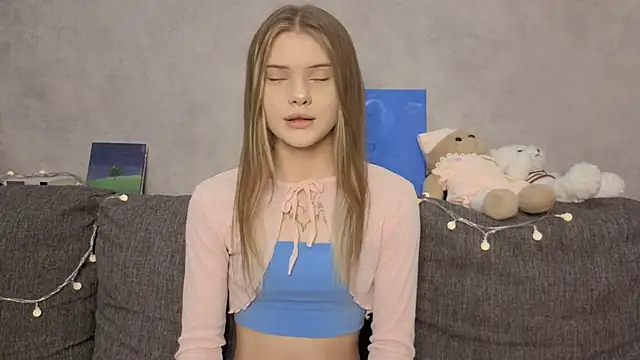 CarolinePepper online show from June 2026 01:21:02 PM