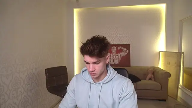 MaxKaiden online show from March 2025 05:18:02 AM