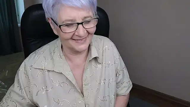 Sandra Snowflake online show from March 2025 01:18:01 PM