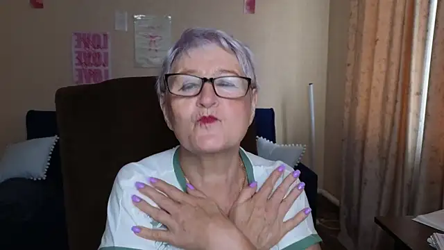 Sandra Snowflake online show from July 2026 04:08:01 AM