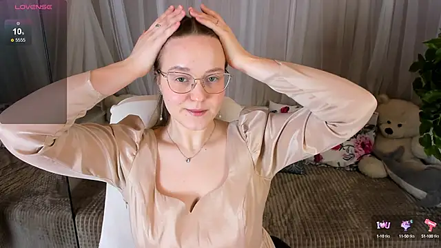 Snapshot of Rada_Woods chatting on February 2025 11:28:02 AM Rada Woods online show from February 2025 11:28:02 AM