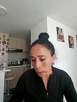 Coeur de luxure online show from September 2025 07:28:02 PM