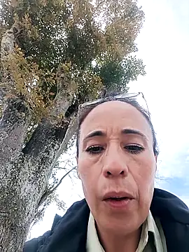 Coeur de luxure online show from October 2025 05:54:01 PM