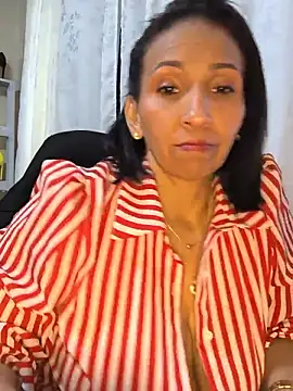 Snapshot of Mrsvictoriaaa chatting on June 2026 05:48:01 PM Mrsvictoriaaa online show from June 2026 05:48:01 PM