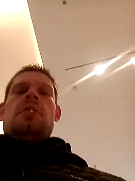 Snapshot of VickyDevilEU chatting on October 2025 02:18:02 PM VickyDevilEU online show from October 2025 02:18:02 PM