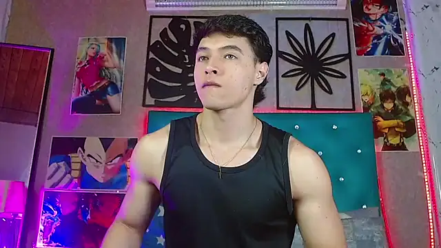 LiamAndrewzz online show from April 2026 04:57:01 AM