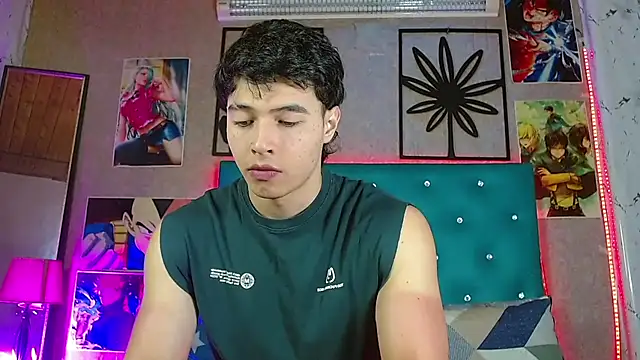 LiamAndrewzz online show from April 2026 03:42:01 AM