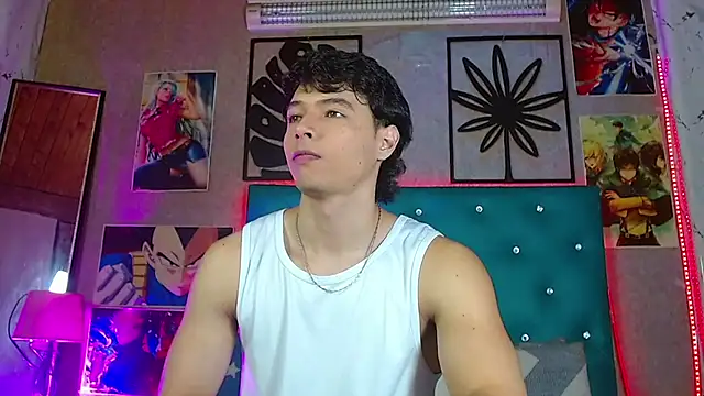 Snapshot of LiamAndrewzz chatting on July 2026 12:28:02 AM LiamAndrewzz online show from July 2026 12:28:02 AM
