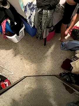 Snapshot of QueenM3 chatting on November 2025 06:03:02 PM QueenM3 online show from November 2025 06:03:02 PM