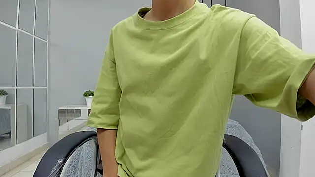 Johann sex online show from September 2025 04:42:02 PM