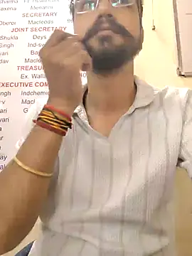 Snapshot of yourindianfellow chatting on May 2026 05:12:01 AM yourindianfellow online show from May 2026 05:12:01 AM