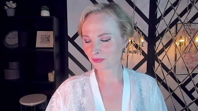Snapshot of Sandra_Kind chatting on February 2025 08:49:02 AM Sandra Kind online show from February 2025 08:49:02 AM