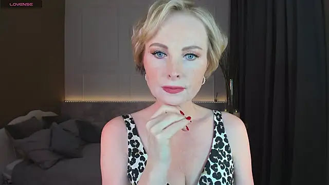 Snapshot of Sandra_Kind chatting on February 2025 05:31:02 AM Sandra Kind online show from February 2025 05:31:02 AM