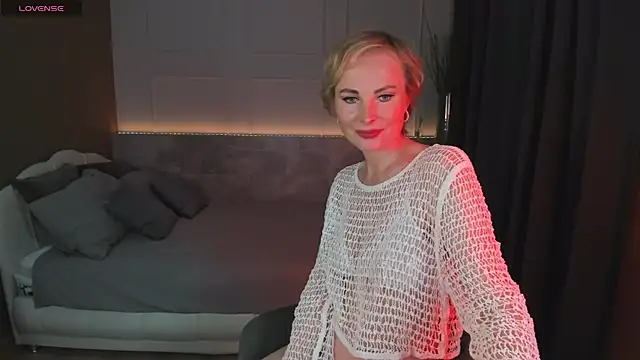 Snapshot of Sandra_Kind chatting on March 2025 11:29:02 AM Sandra Kind online show from March 2025 11:29:02 AM