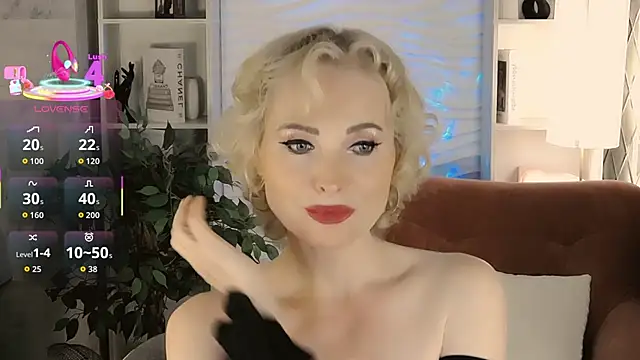 Snapshot of Sandra_Kind chatting on September 2025 05:41:02 AM Sandra Kind online show from September 2025 05:41:02 AM