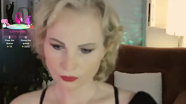 Snapshot of Sandra_Kind chatting on September 2025 05:34:02 AM Sandra Kind online show from September 2025 05:34:02 AM