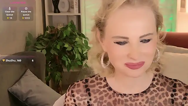 Sandra Kind online show from June 2026 05:32:02 AM