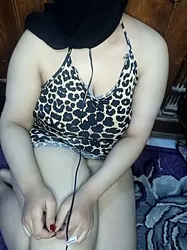 Roroo002 online show from February 2025 11:53:02 PM